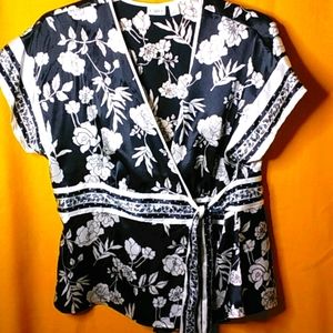 Black and White flowered kimono style blouse